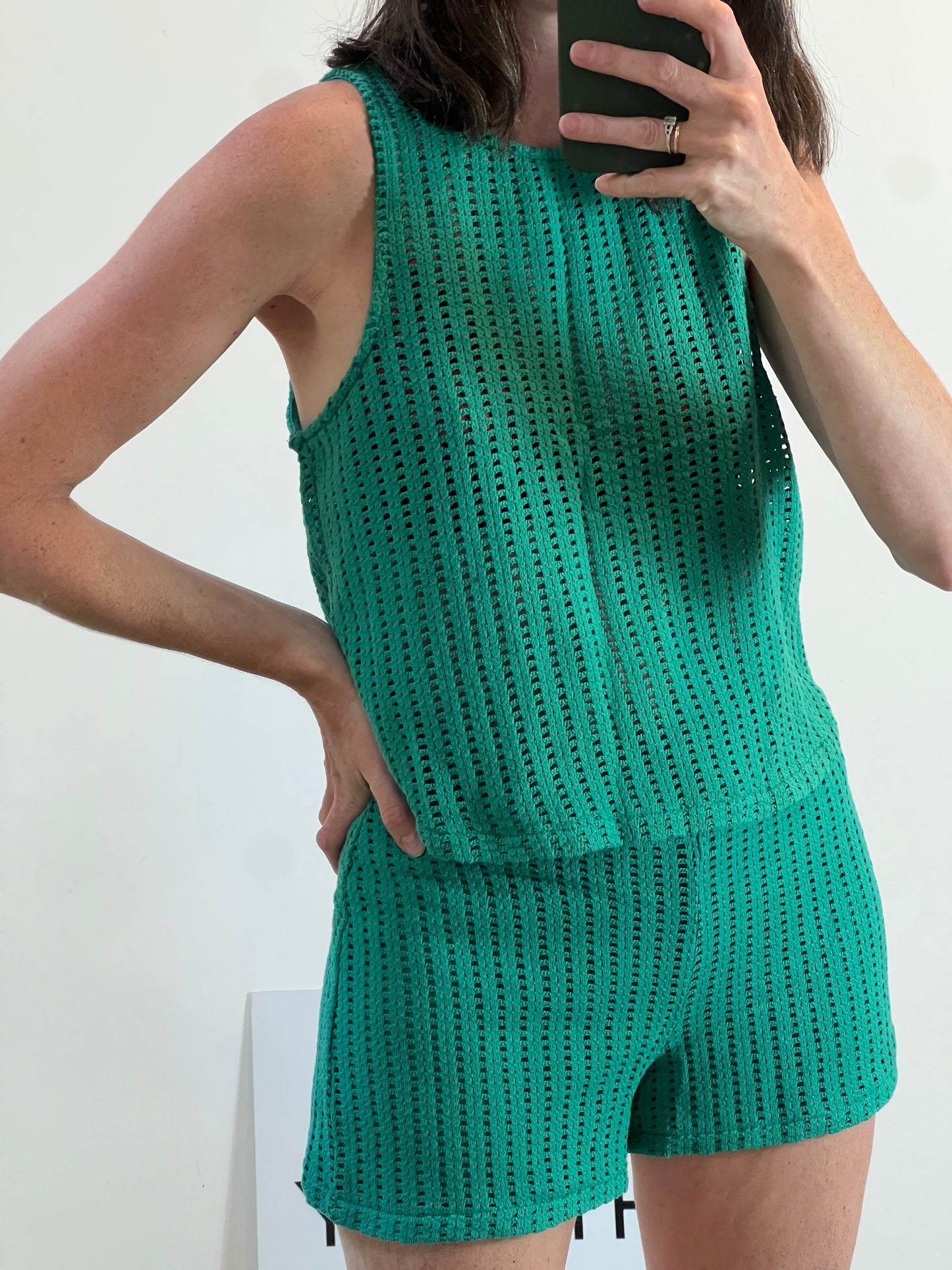 MANGO. Green die-cut set Ts/m