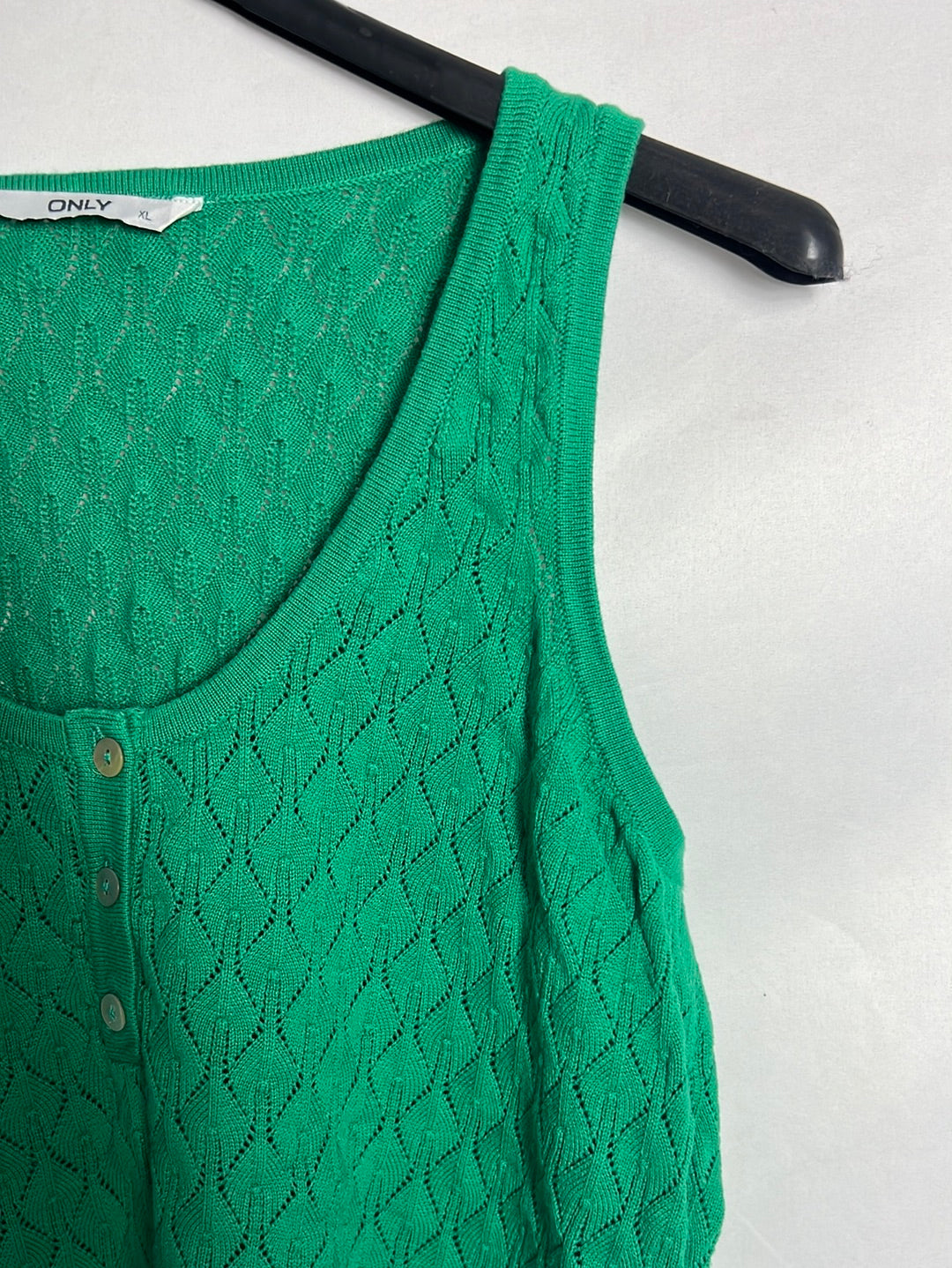 ONLY. Top hilo calado verde. T XL (M)
