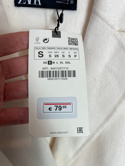 ZARA. Abrigo blancor roto botones dorados. T S