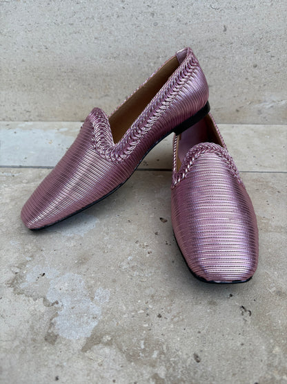 MOMOC. Mocasines NY metalizado rosa