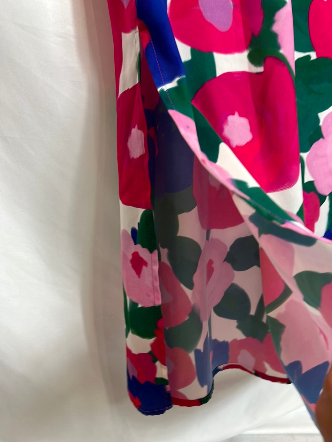 BYAN. Flowy floral mido dress. TS (Tara)