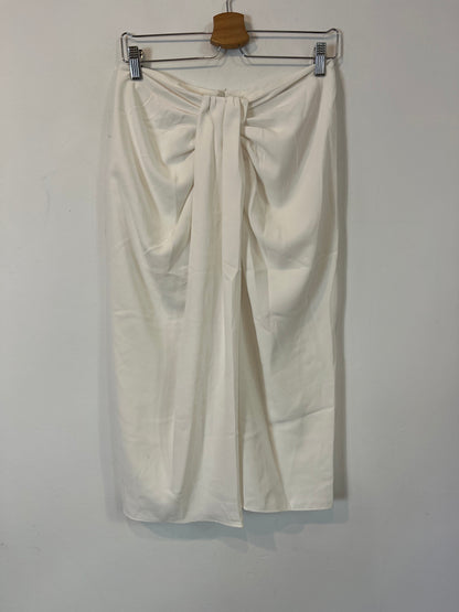 ZARA. falda midi blanca abertura T.m