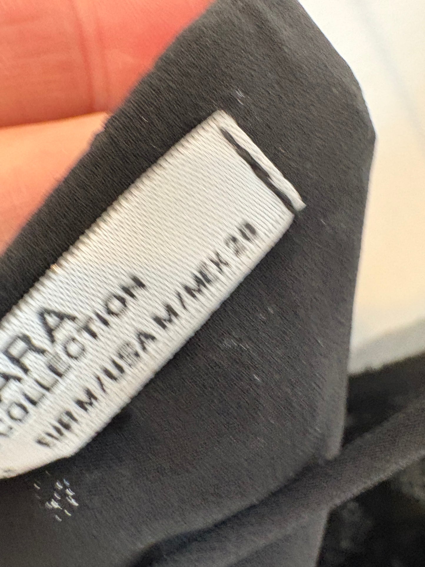 ZARA. Vestido corto lentejuelas