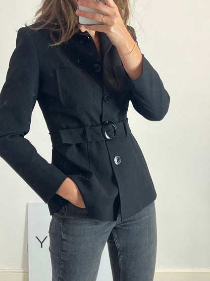 MORGAN . Chaqueta negra cinturón. T 40