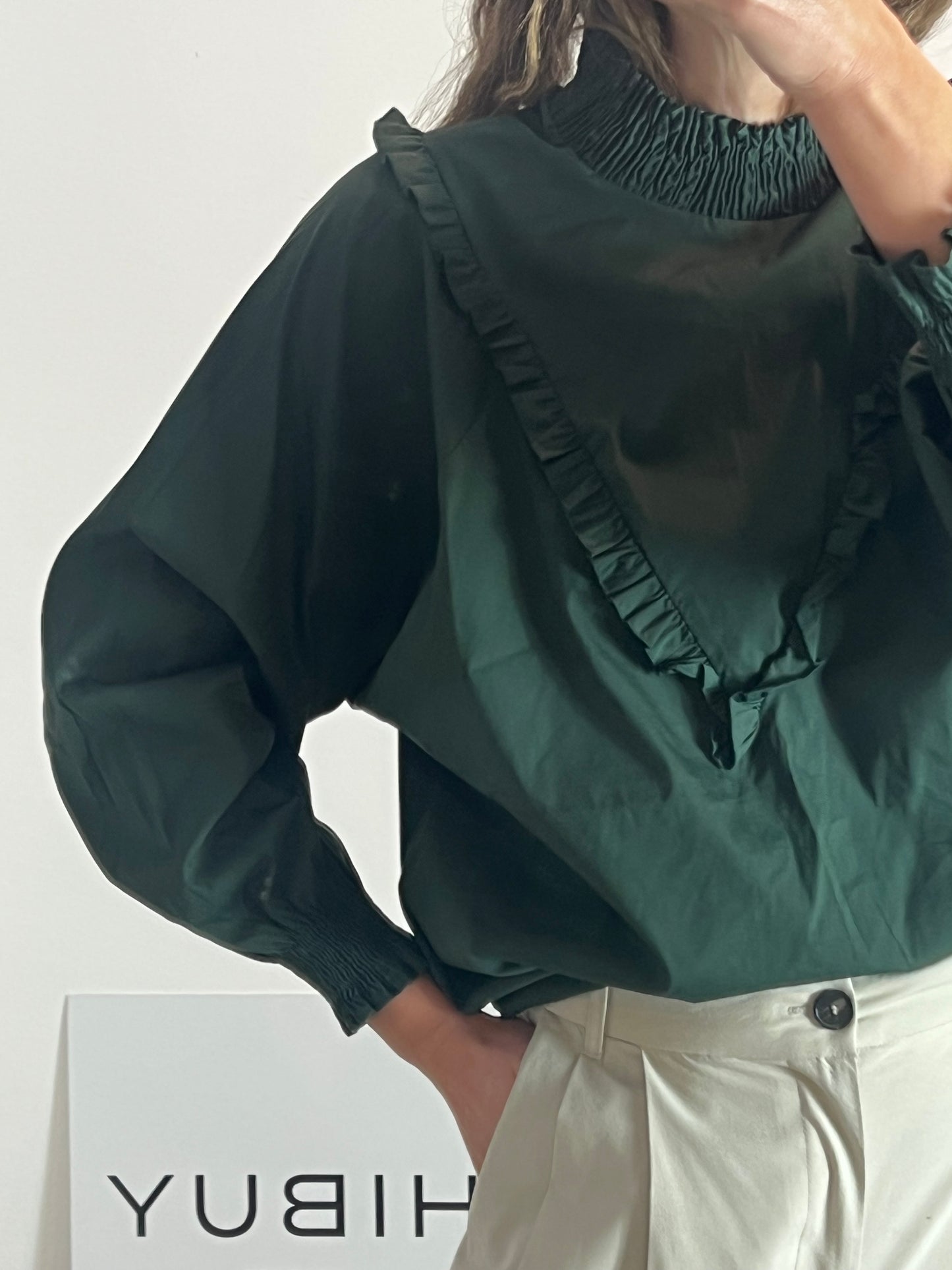 ZARA. Green blouse with Perkins collar. TM