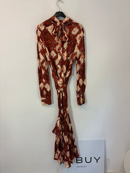 IQ COLLECTION. Vestido fluido estampado lazada