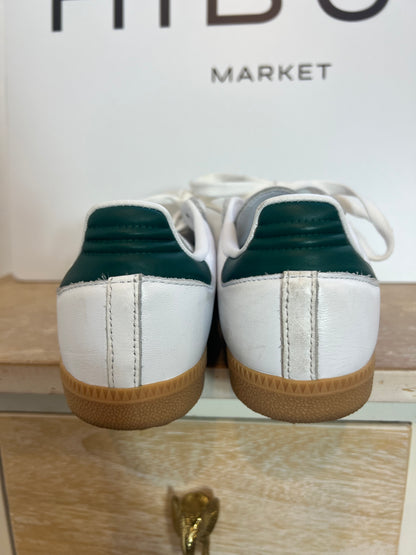 ADIDAS. Zapatillas samba verdes. T 36