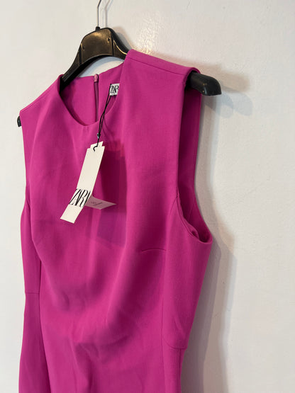 ZARA. Vestido corto fucsia. T XS
