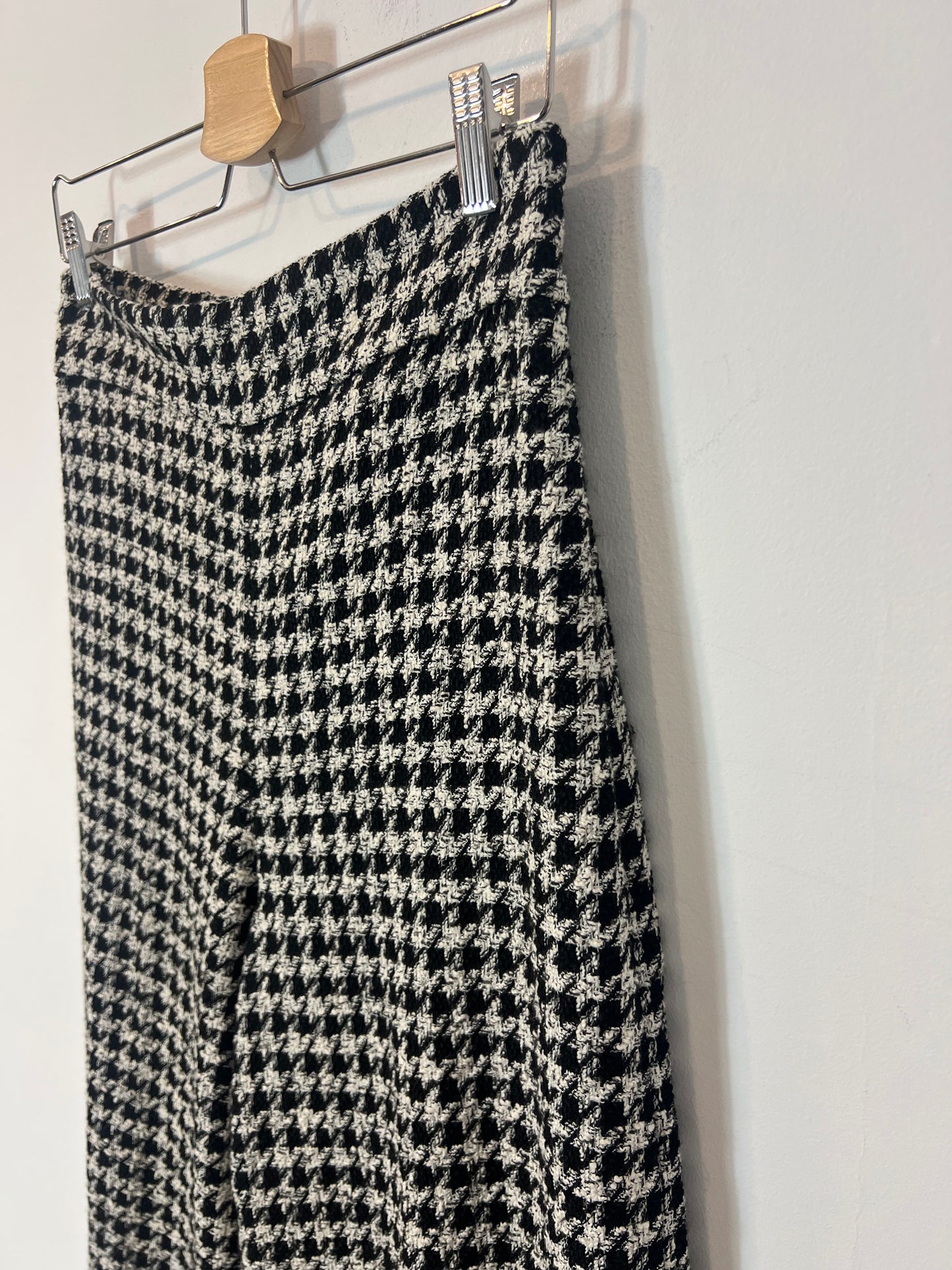 ZARA. Pantalón culotte pata de gallo. T M