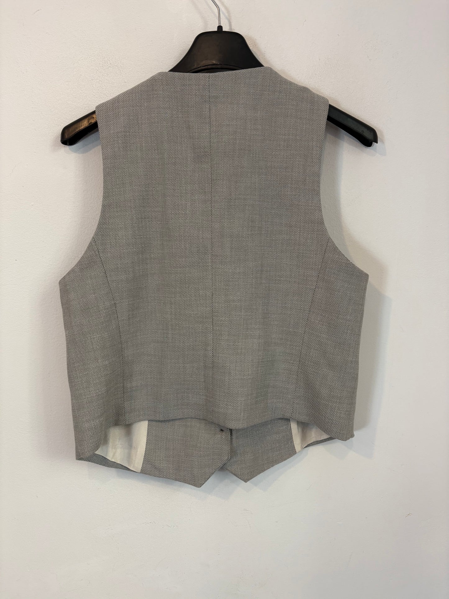 ZARA. Conjunto gris claro textura