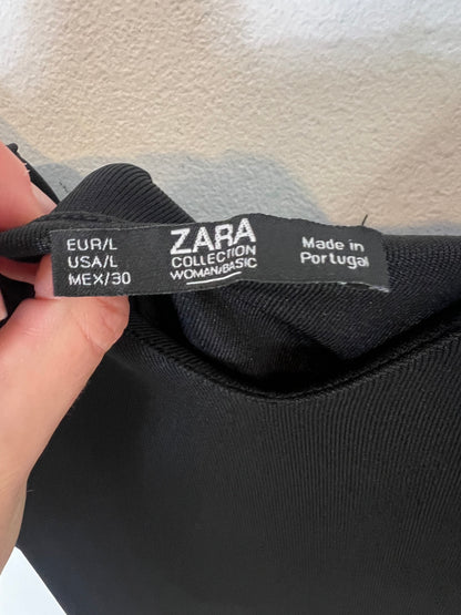 ZARA. Vestido largo negro elástico. T L