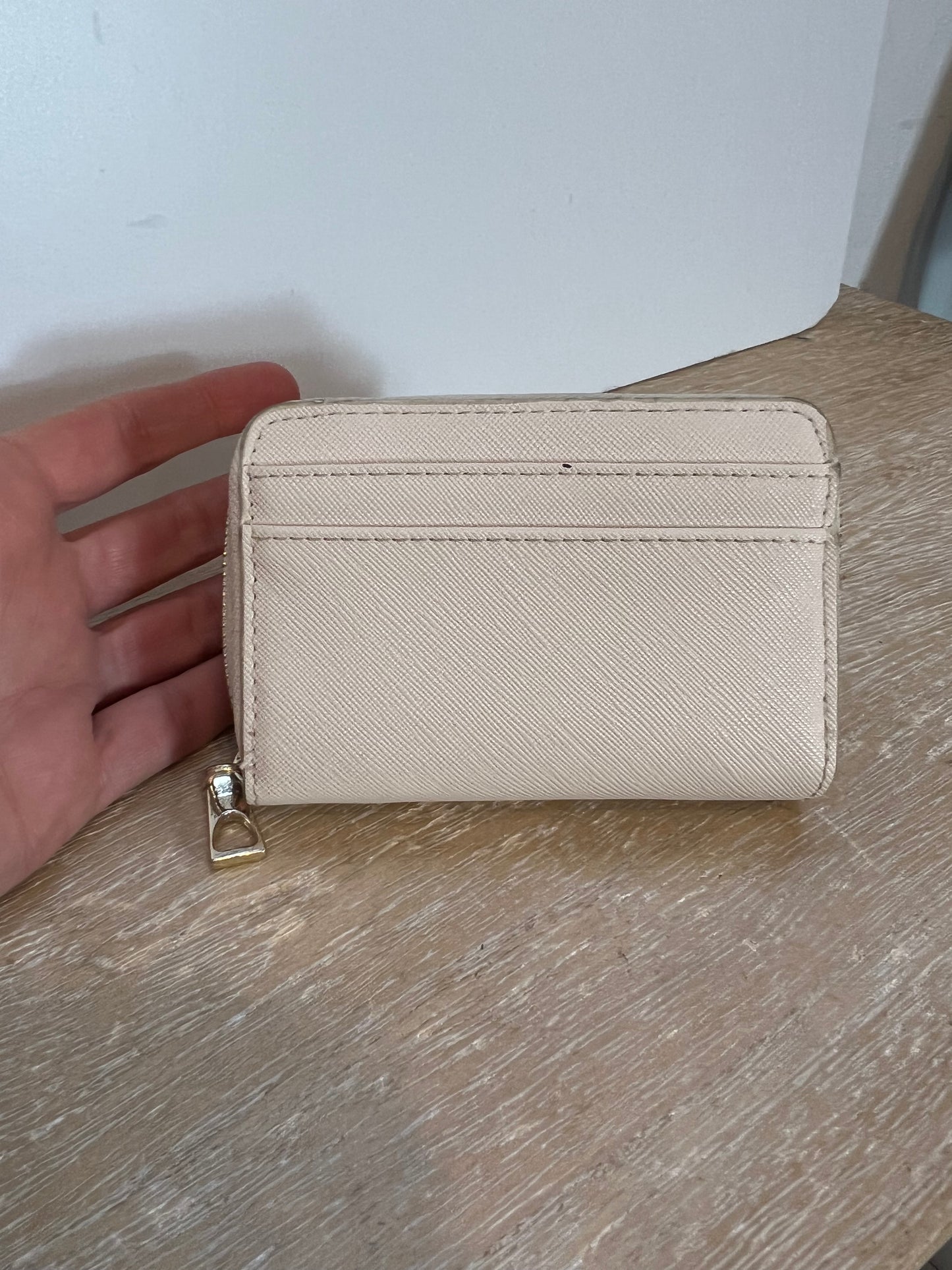 PARFOIS. Monedero tarjetero beige