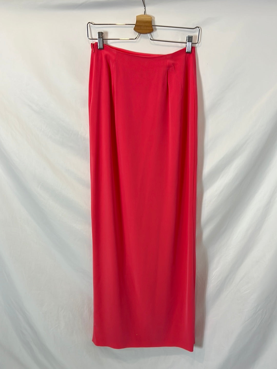 DAVID CHRISTIAN. pink buttoned skirt T.36