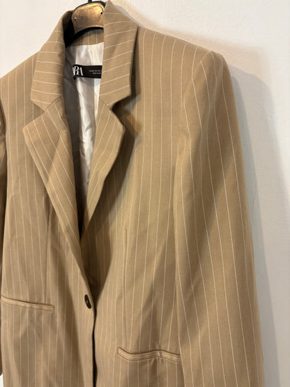 ZARA. Traje de chaqueta tostado raya diplomática