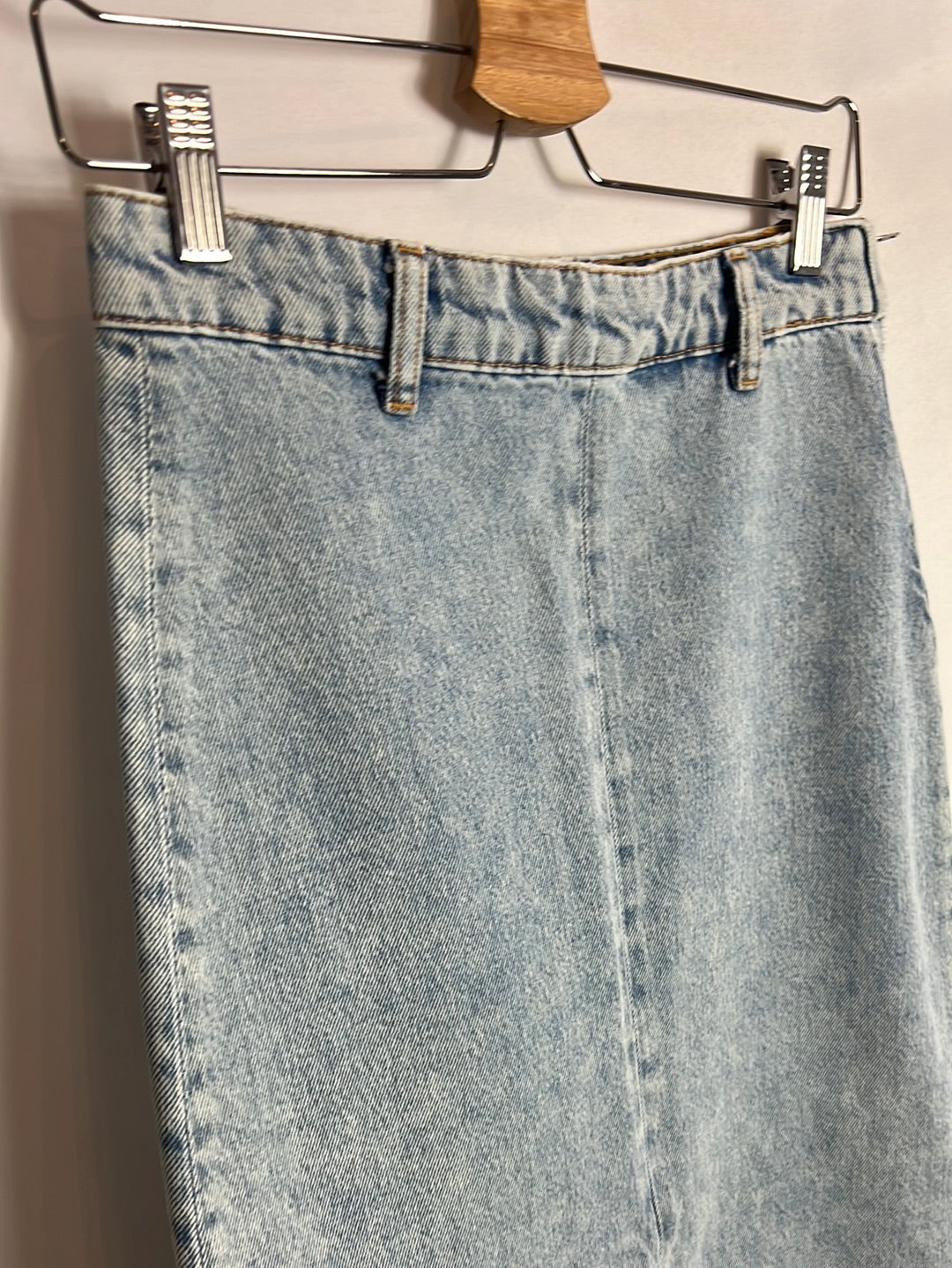 ZARA. Falda denim midi apertura. T XS