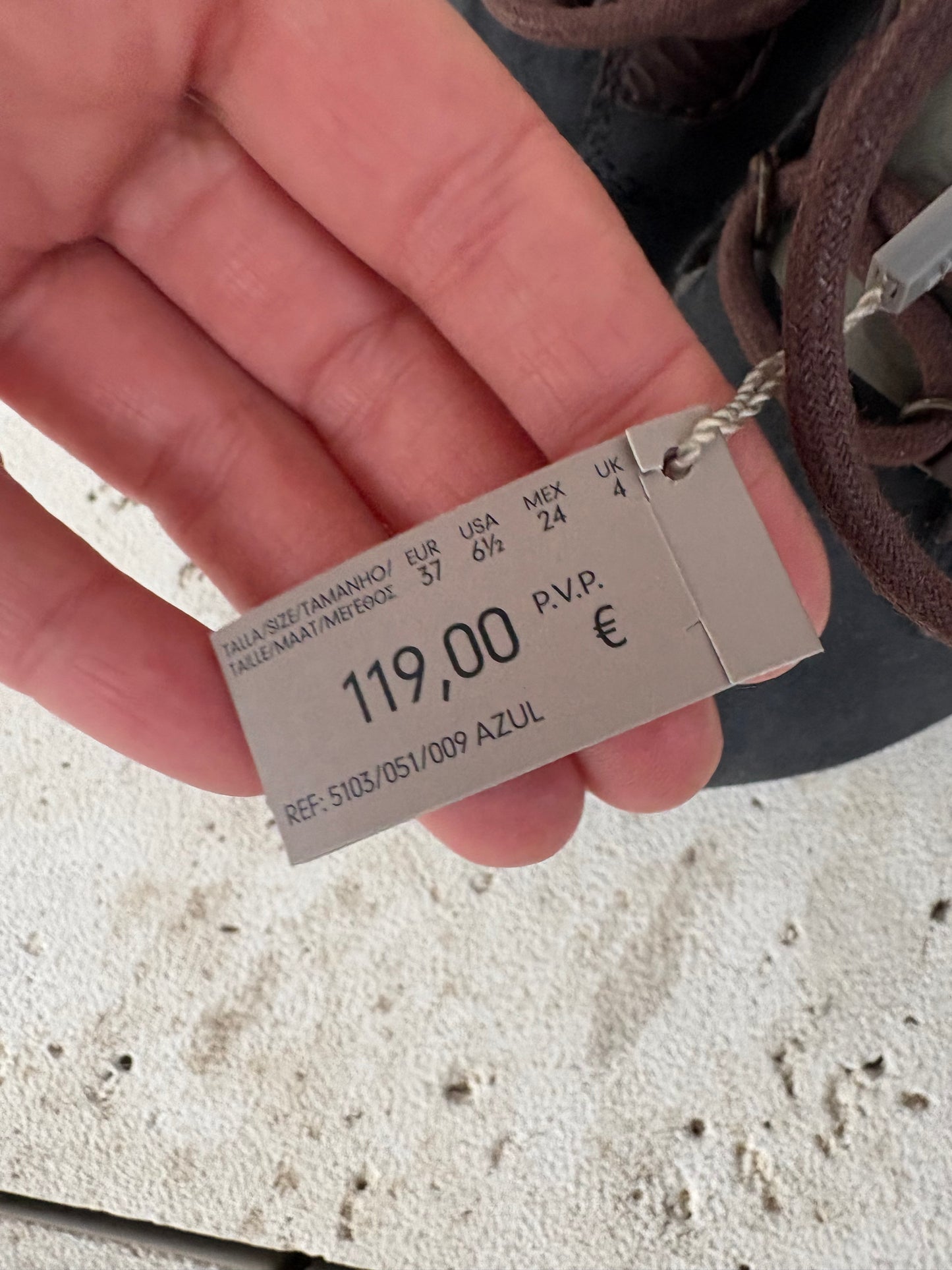 UTERQÜE. Botines piel cordones. T 37