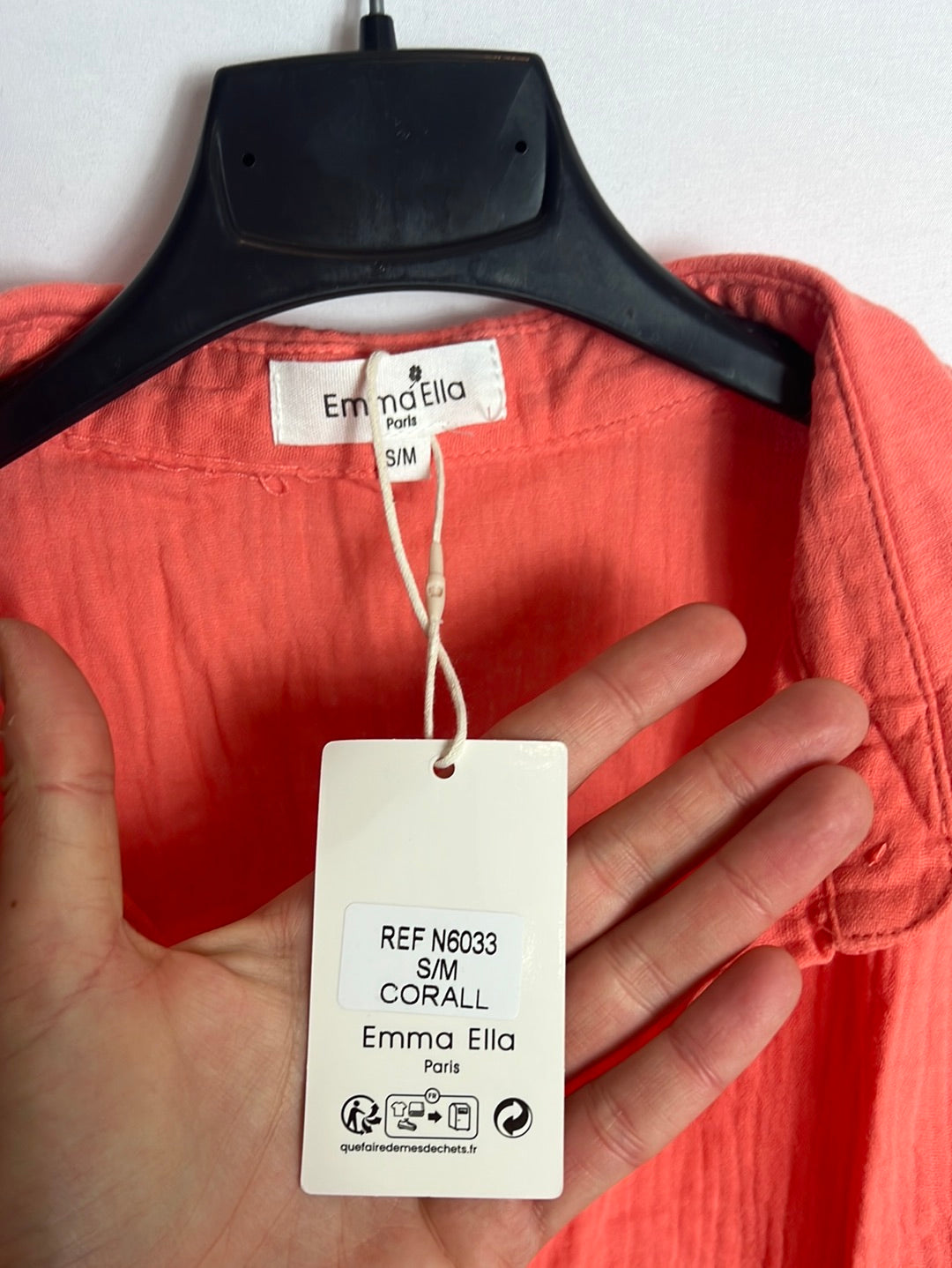 EMMÁ ELLA. Short-sleeved knotted blouse. TS/M