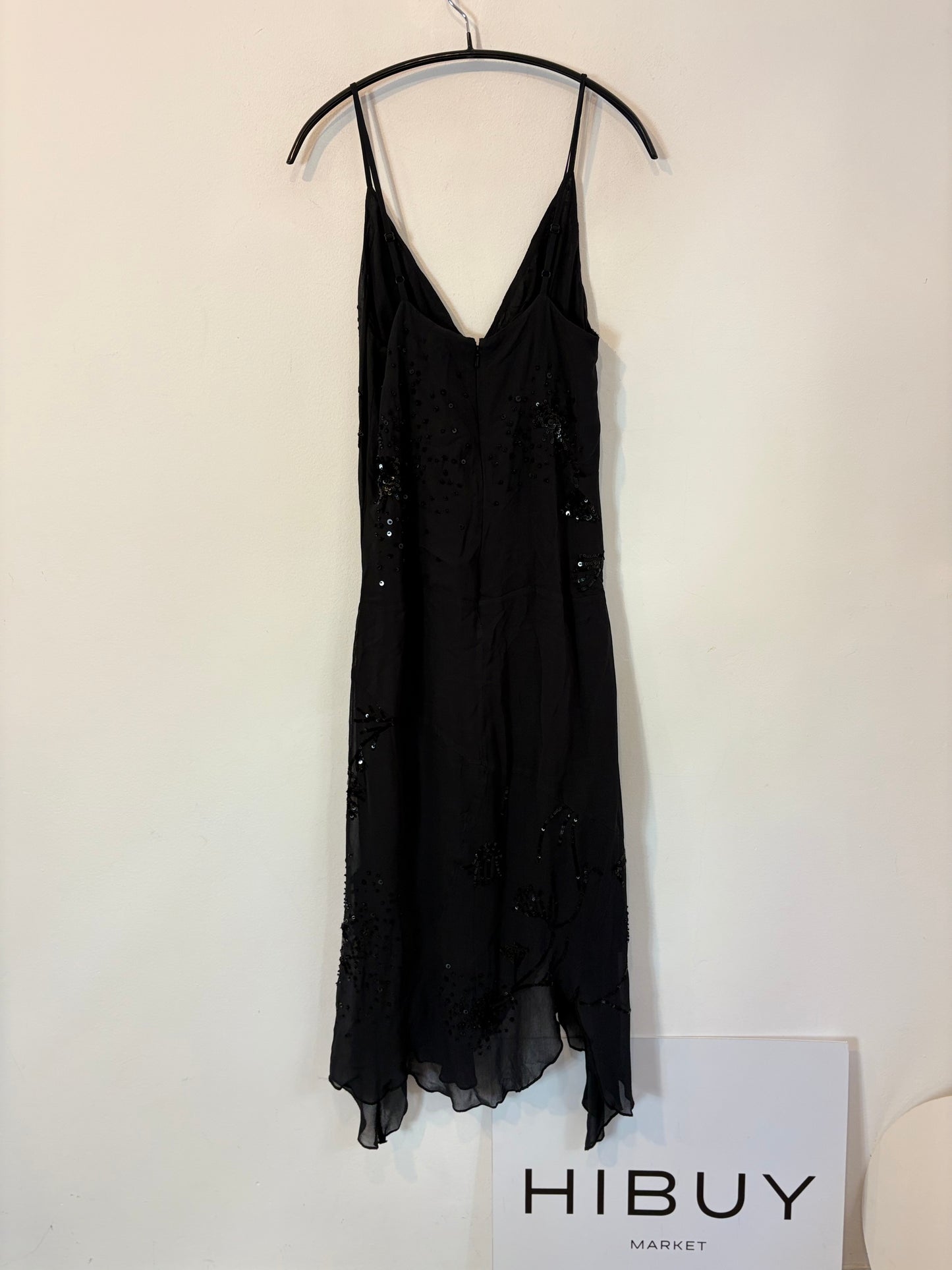 Vestido midi negro lentejuelas