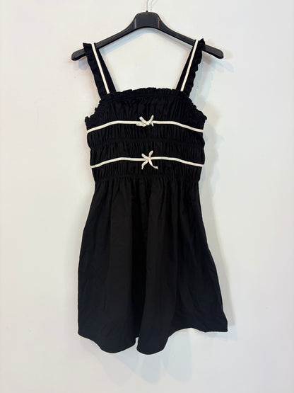 ZARA. Vestido corto negro fruncidos. T 13-14 años (xs/s)