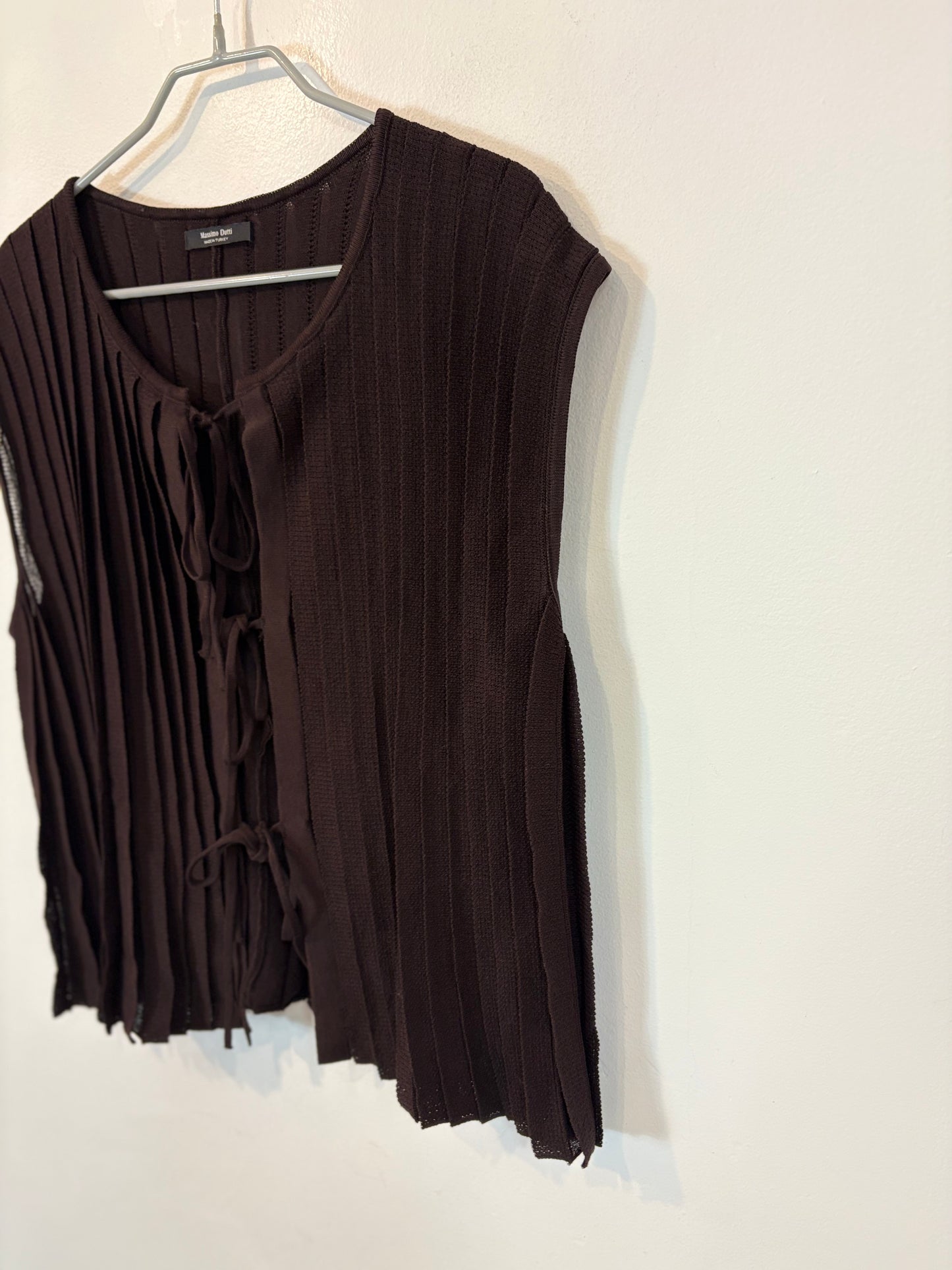 ZARA. Beige flowing blouse. Size M