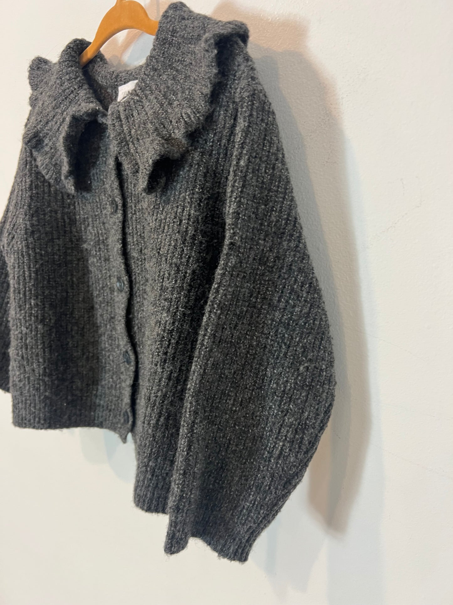 ZARA, Jersey gris cuello  T.18-24 meses