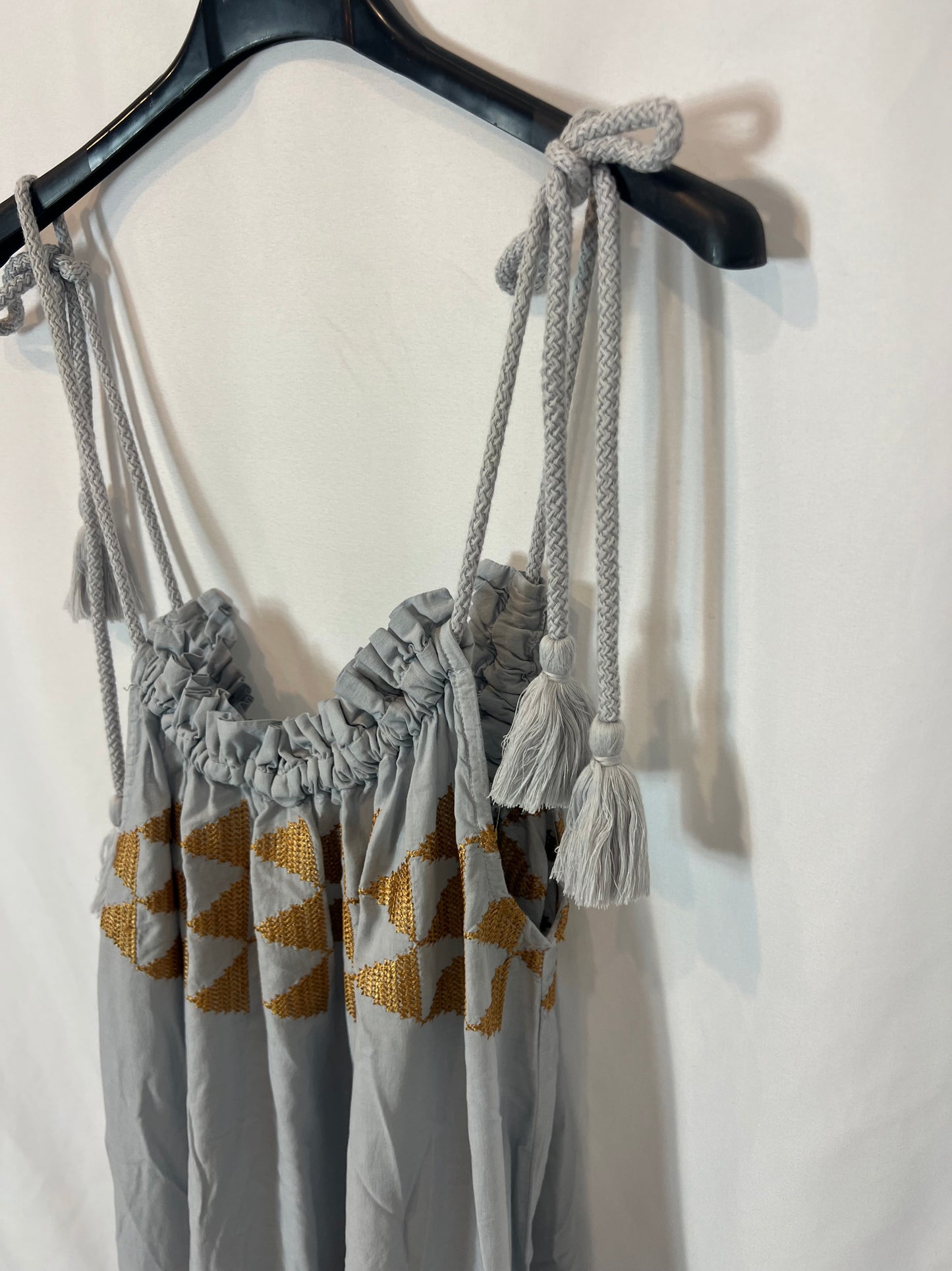 GREEK ARCHAIC KORI. Long embroidered dress. T.S.