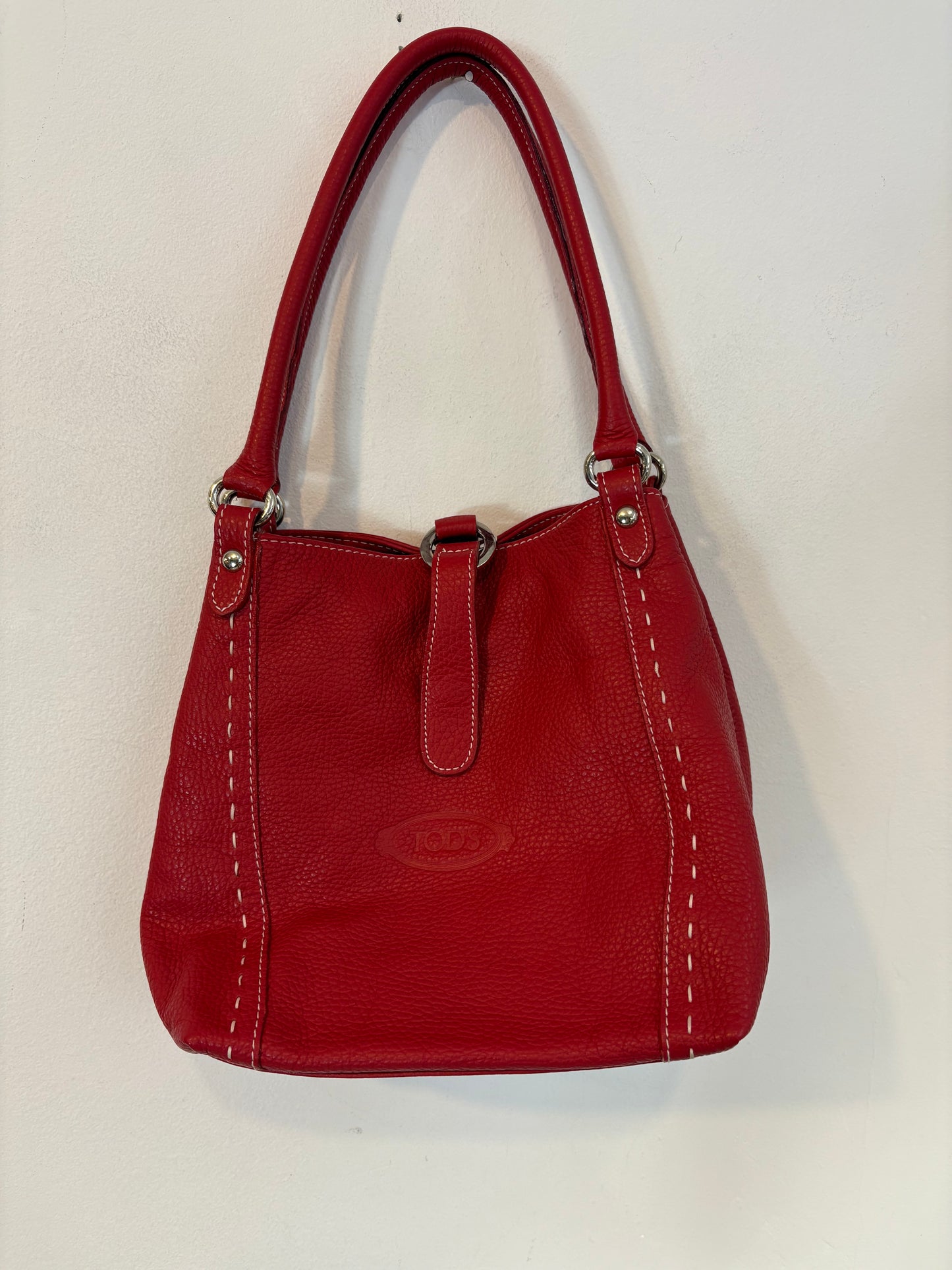 TOD´S. Bolso de hombro rojo piel