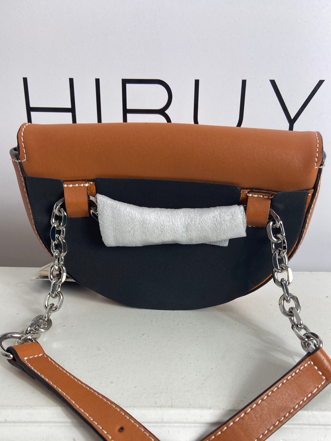 ZARA. Bolso camel piel