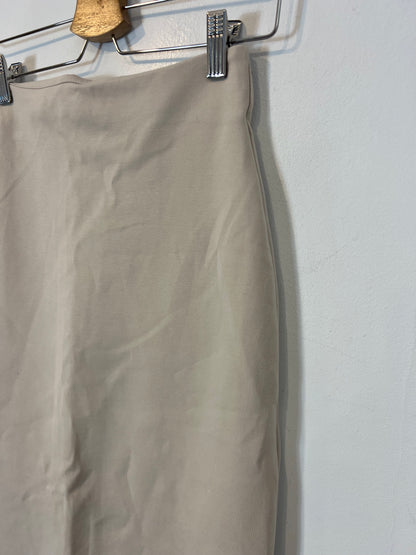 ZARA. Falda midi beige T.s