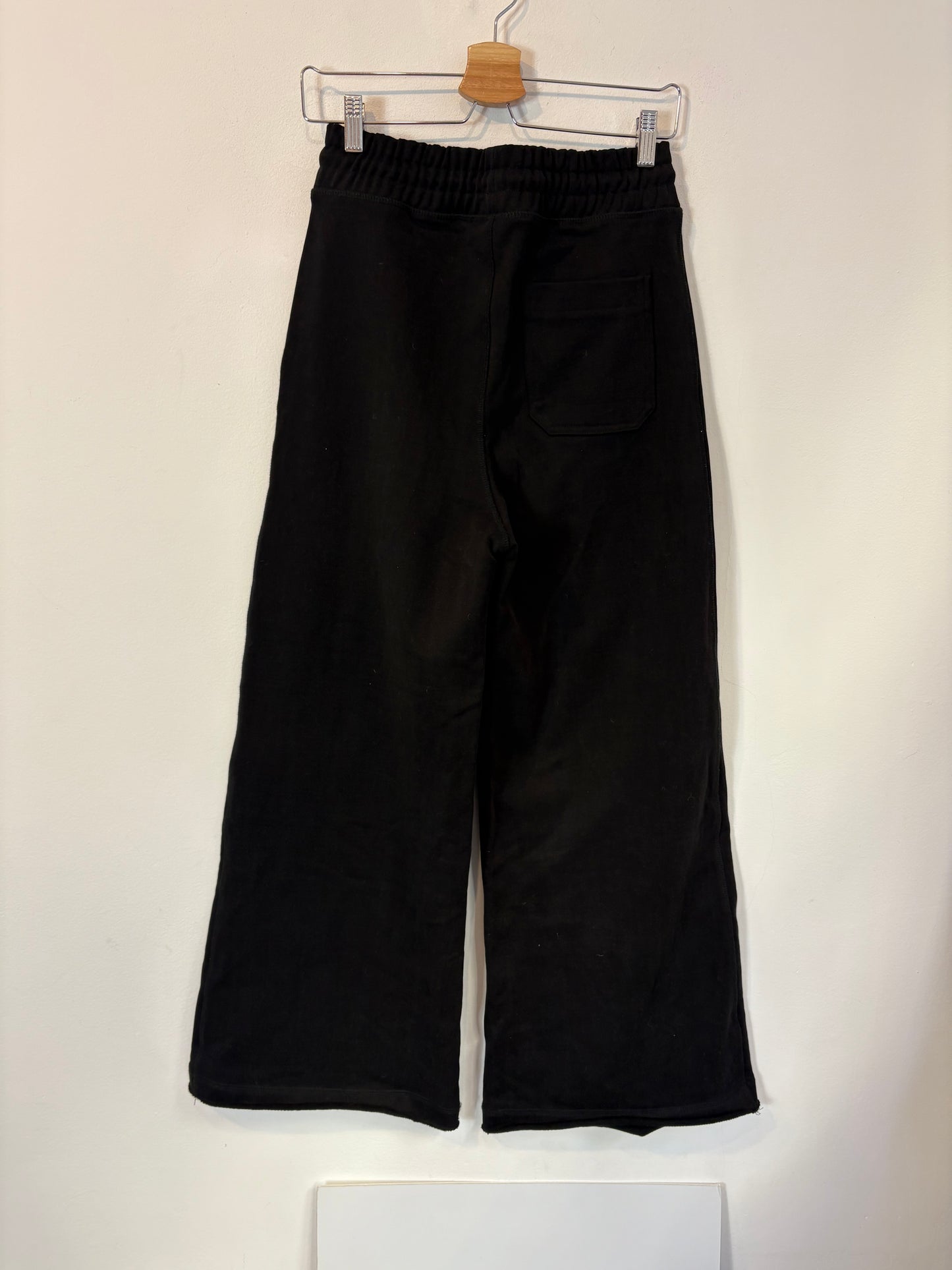 ZARA. Flowy green trousers T.xs