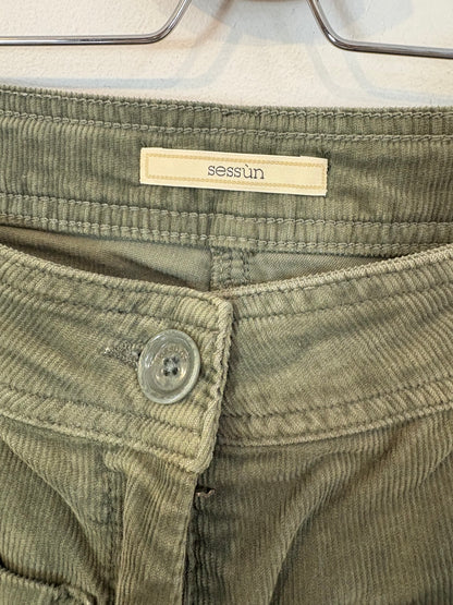 SESSÚN. Pantalón verde pana. T 36