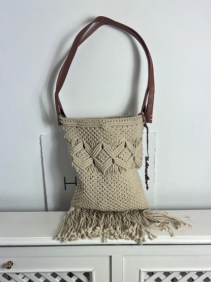 SLOWLOVE. Beige braided bag with fringes