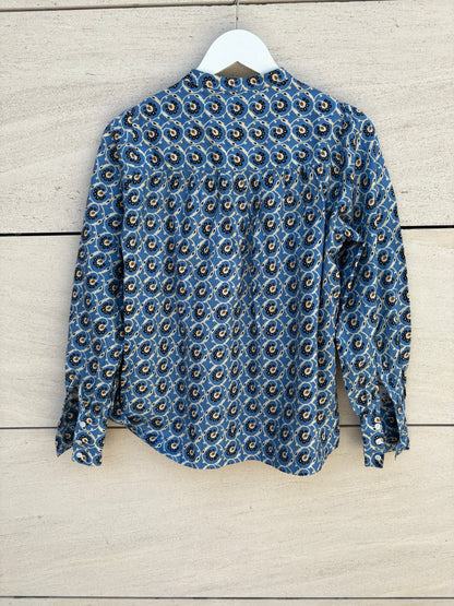 CHLOÉ STORA. Blusa azul estampada