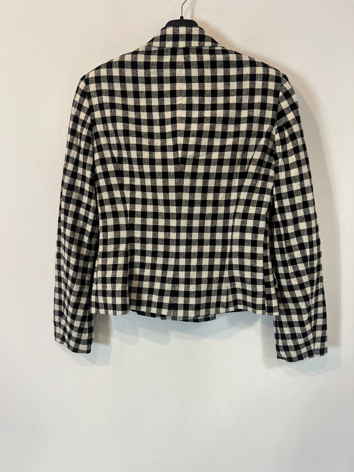 AMEÉ. Sleeveless fringed sweater S.(s)