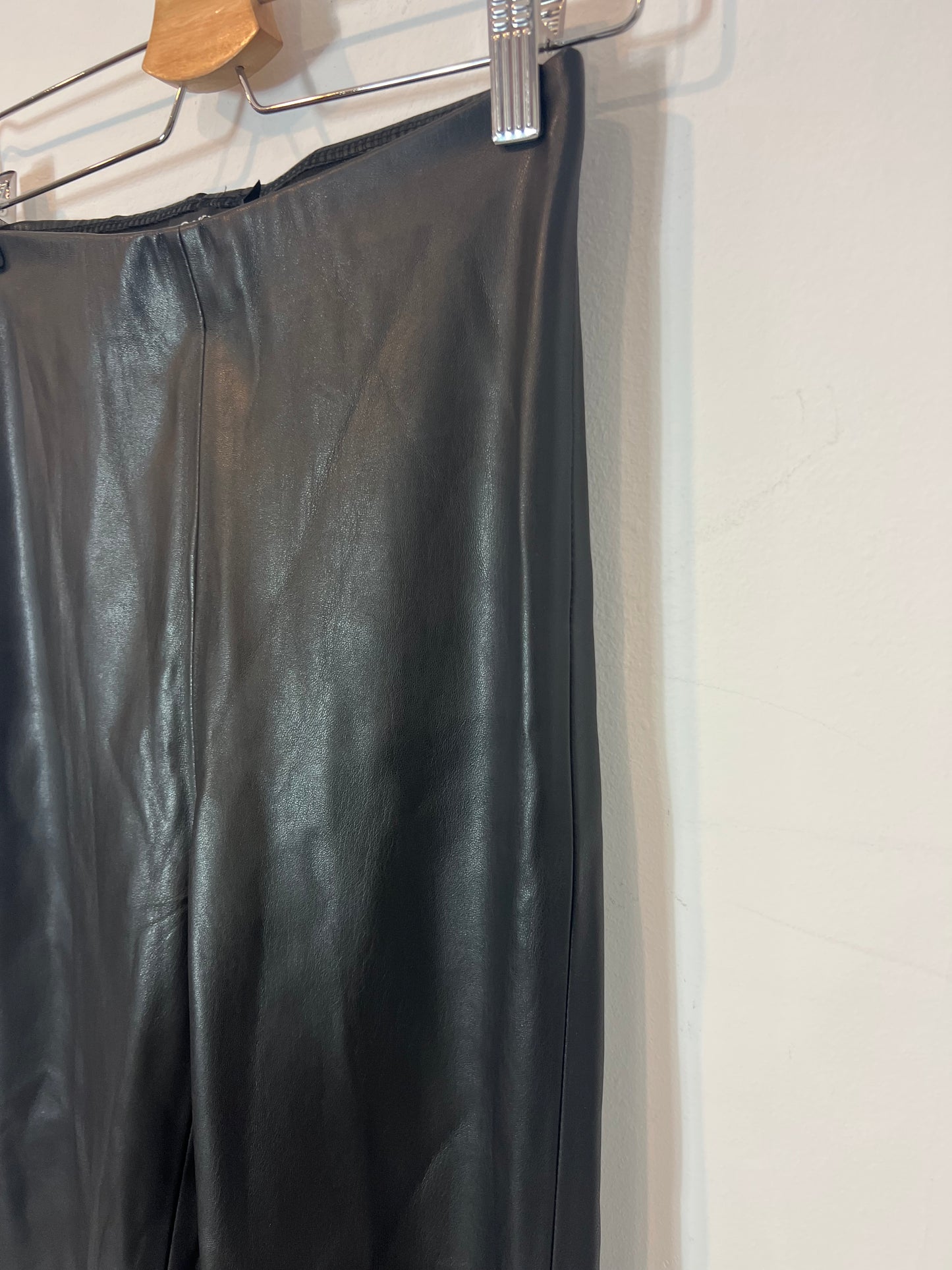 SOAKED IN LUXURY. Black faux leather trousers. Size XS