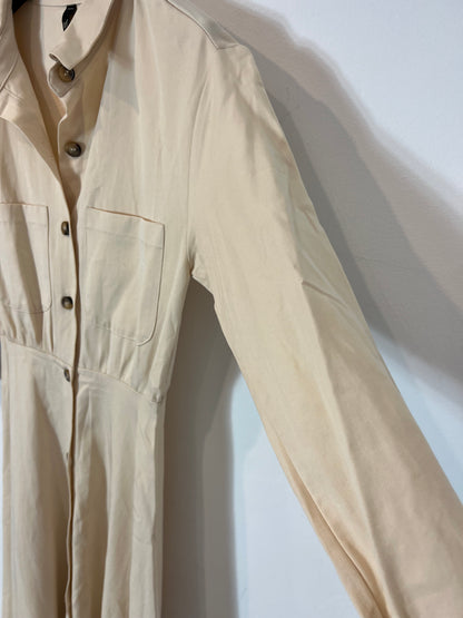 ZARA. Long beige shirt dress. Size XS Hibuy market ZARA. Long beige shirt dress. Size XS Hibuy market