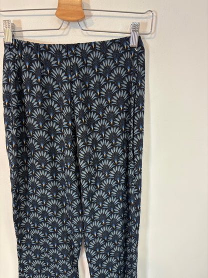 LADY PIPA. Total look azul estampado