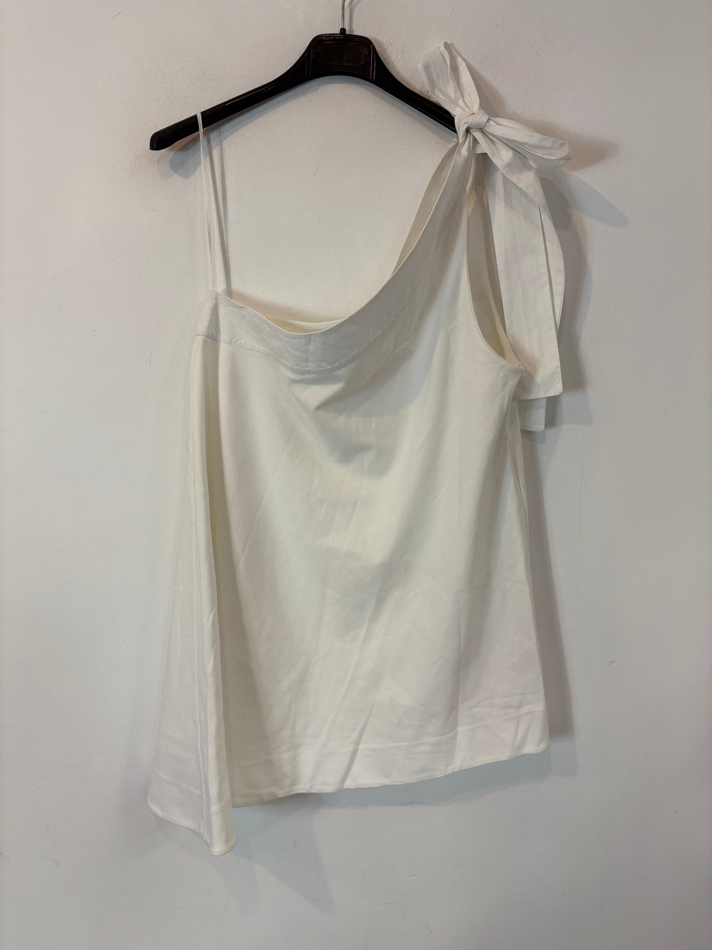 COS.Blusa asimétrica T.S