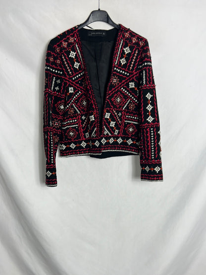 ZARA. Chaqueta negra bordada T.s
