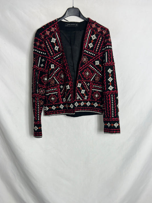 ZARA. Chaqueta negra bordada T.s