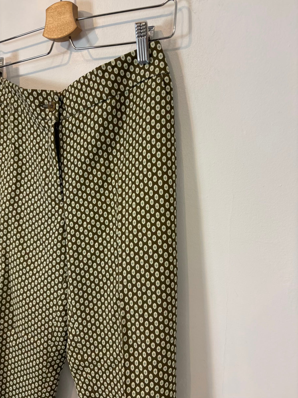 ETRO. Pantalón pinzas estampado fluido