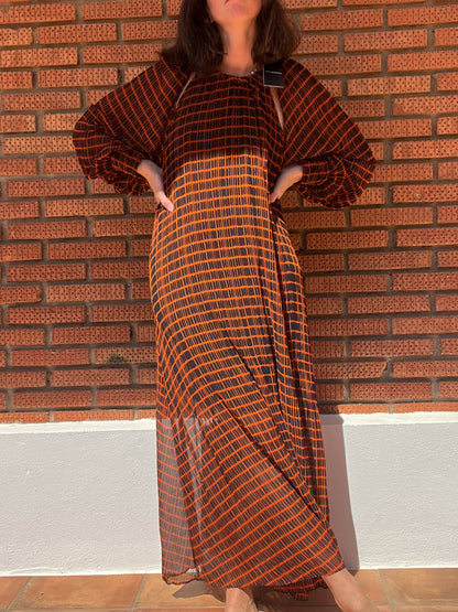 SFERA. Black and orange pleated dress TM