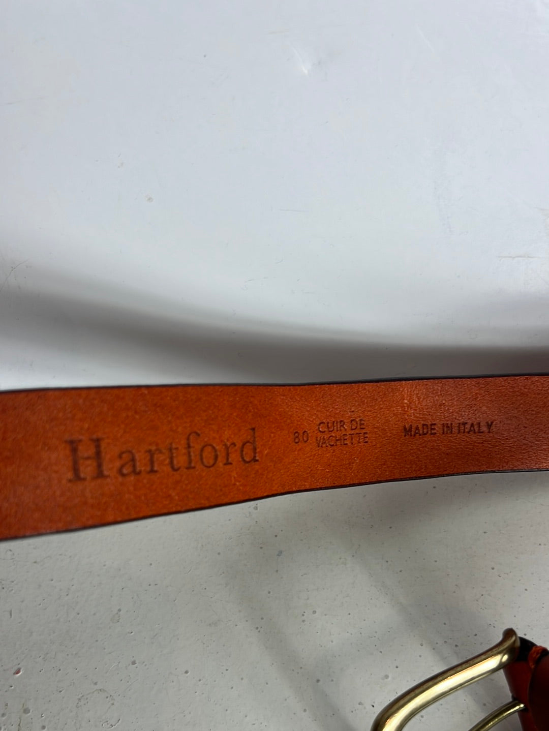 HARTFORD. Brown leather belt. Size 80