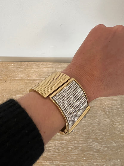 OTHERS. Gold bracelet with mini rhinestones