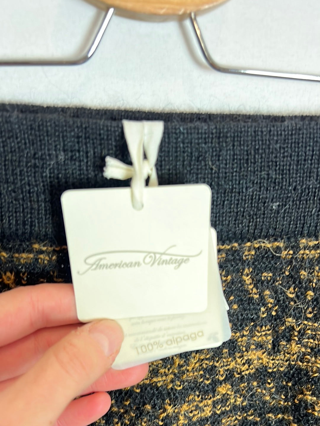 AMERICAN VINTAGE. Black and camel mottled alpaca skirt. TM