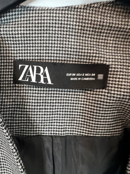 ZARA. Total look pata de gallo T.34