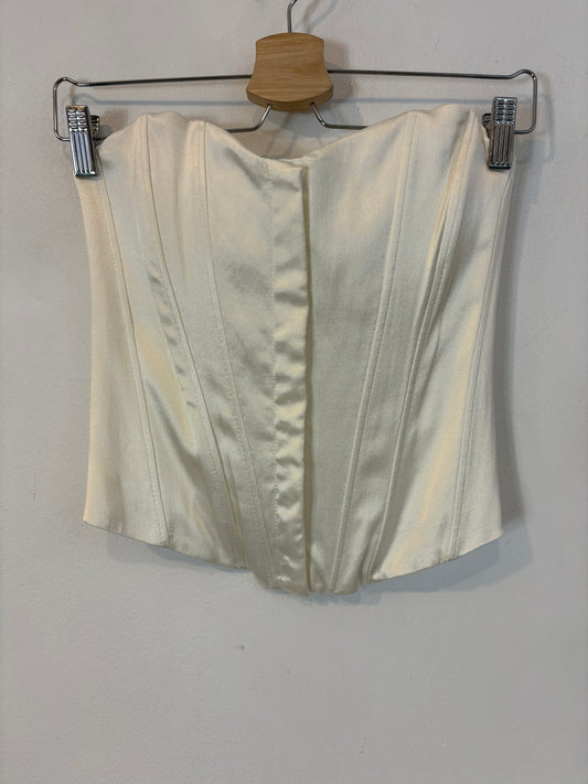 ZARA. Corsé satinado color crudo