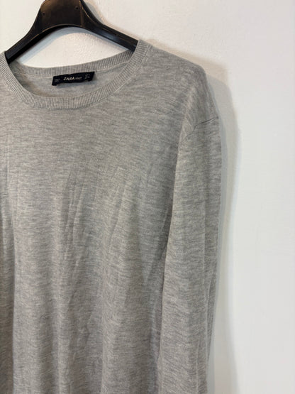 ZARA. Thin gray sweater. TL