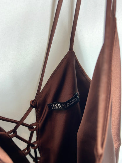 ZARA. Vestido lencero marrón T.s