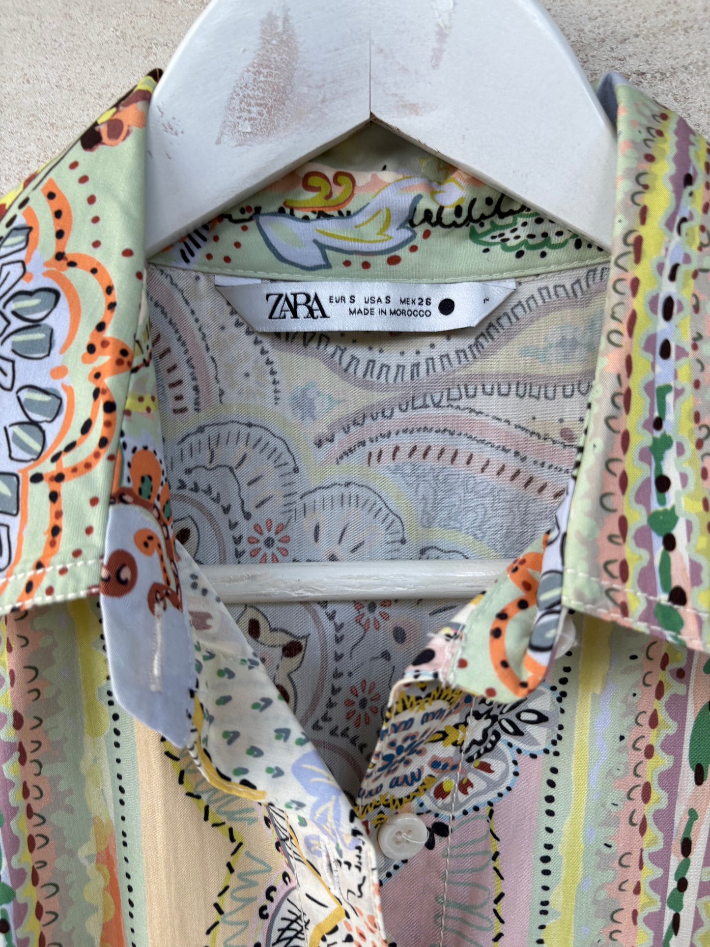 ZARA. Vestido camisero estampado. T S